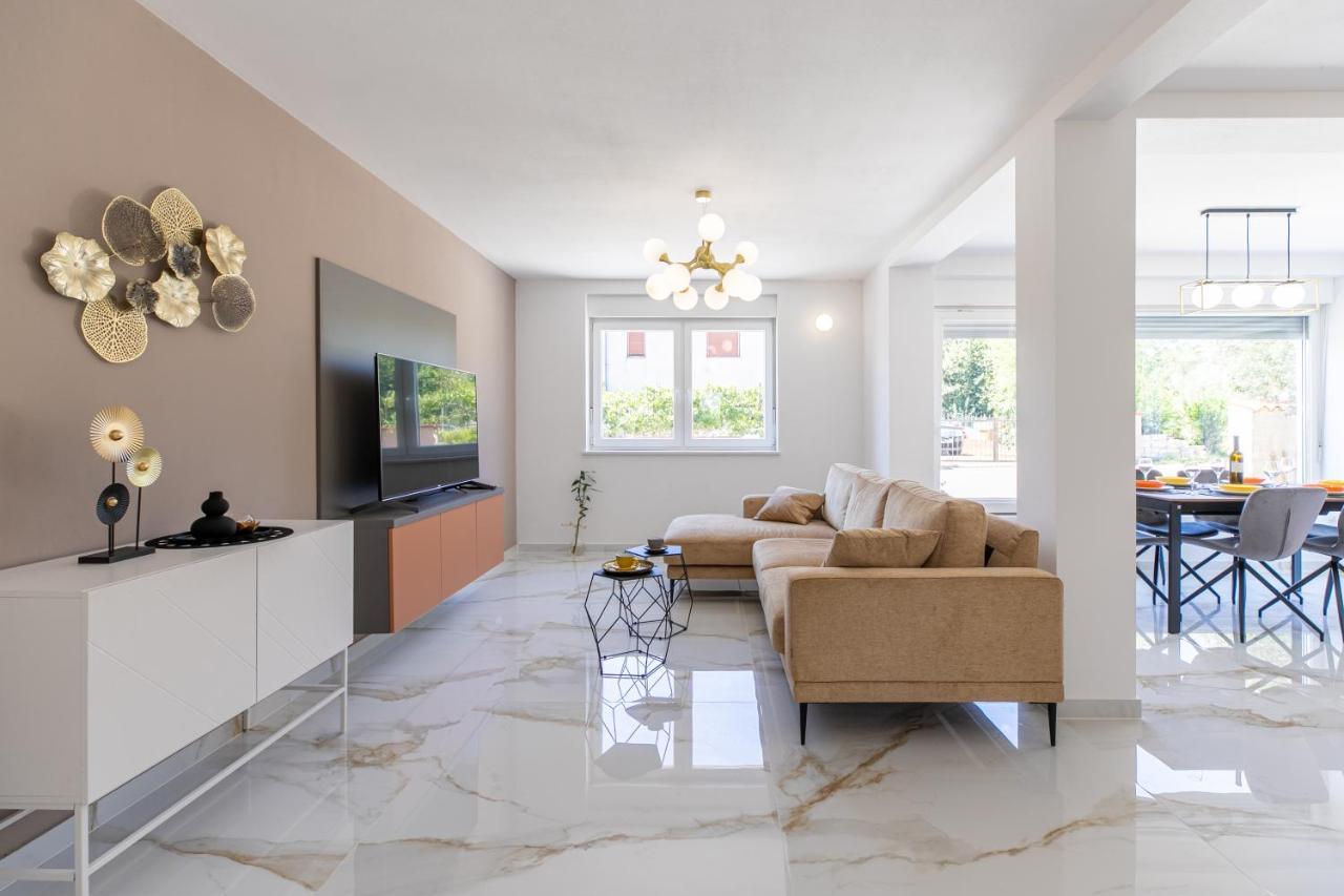Apartman Suzi Pula Extérieur photo